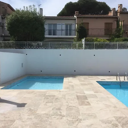 Air-conditioned House In With Swimming Pool And Tennis Court * Villeneuve-Loubet